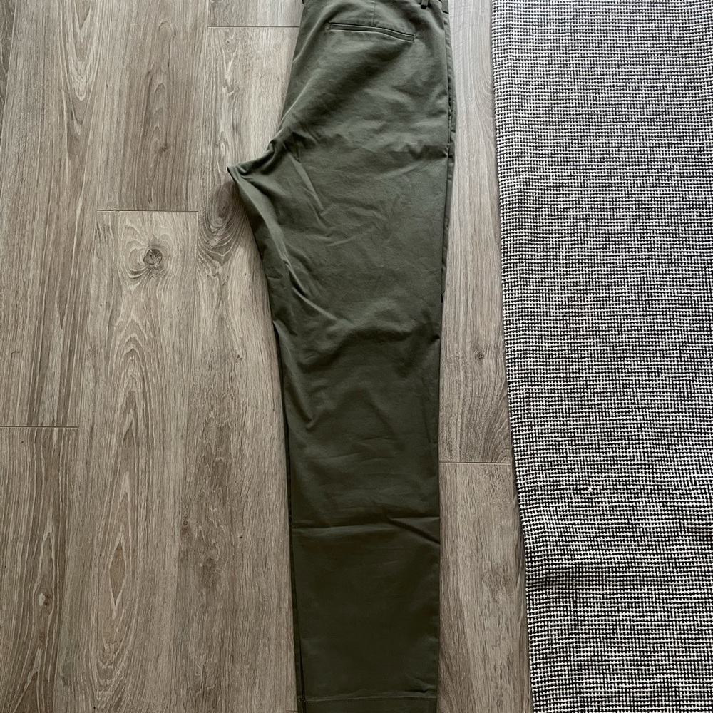 Banana republic core tech chino pants